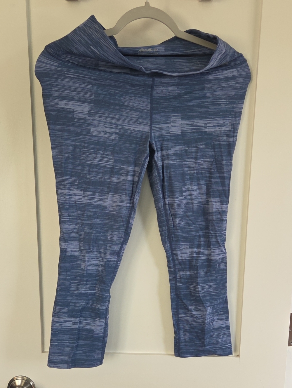 Eddie Bauer Blue Patterned Capri Leggings